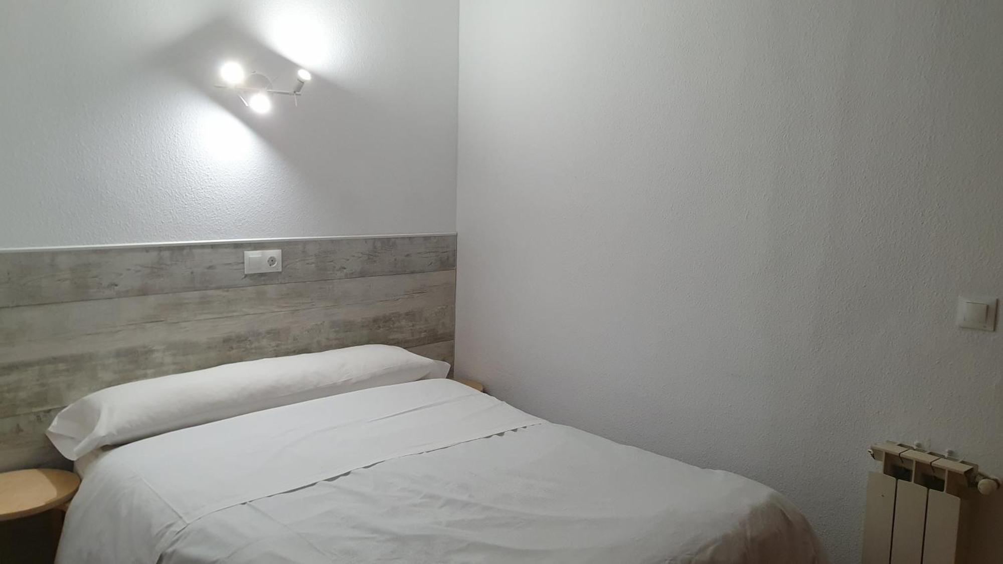Hostal Ginebra Madrid Exteriér fotografie