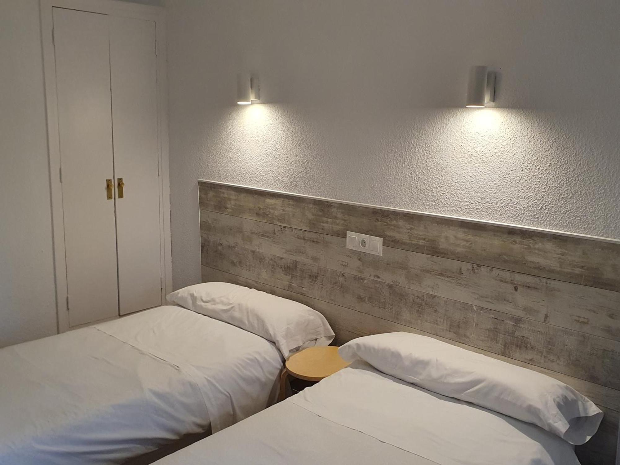 Hostal Ginebra Madrid Exteriér fotografie